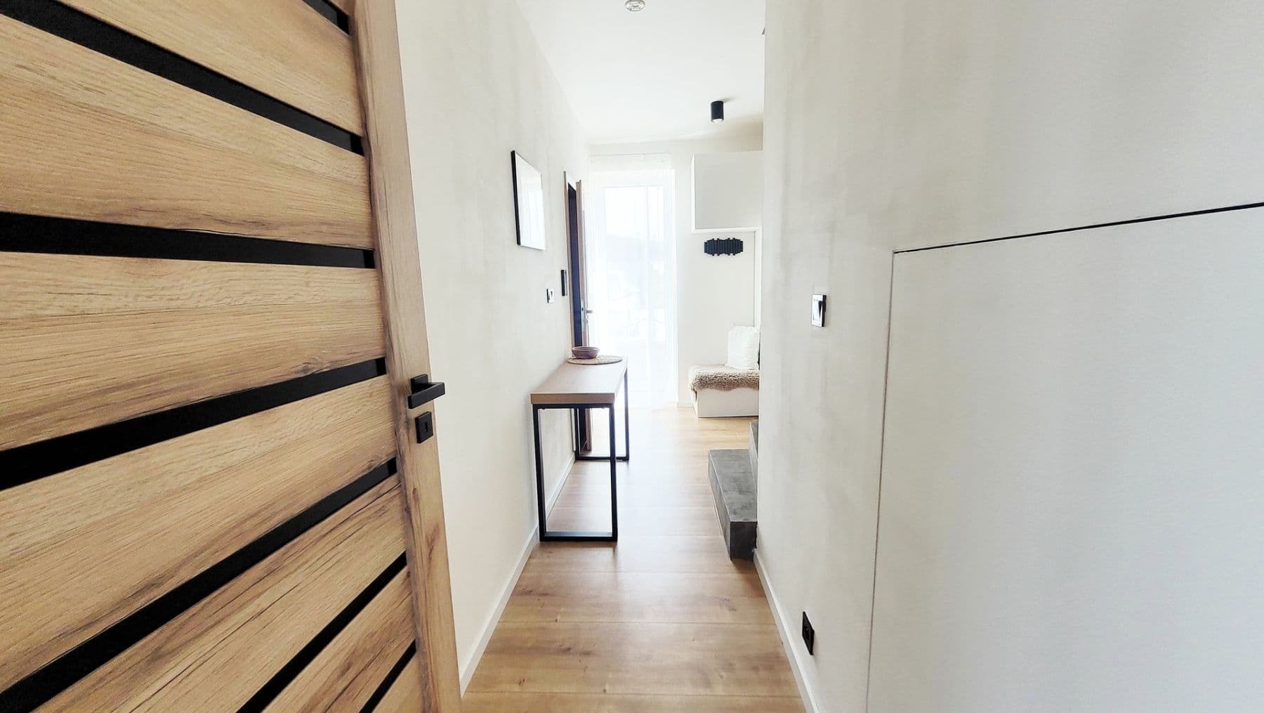 Prenájom bytu 3-izbový 78 m², Na Pastvinách, Svinaře, Středočeský kraj Prenájom bytu 3-izbový 78 m², Na Pastvinách, Svinaře, Středočeský kraj