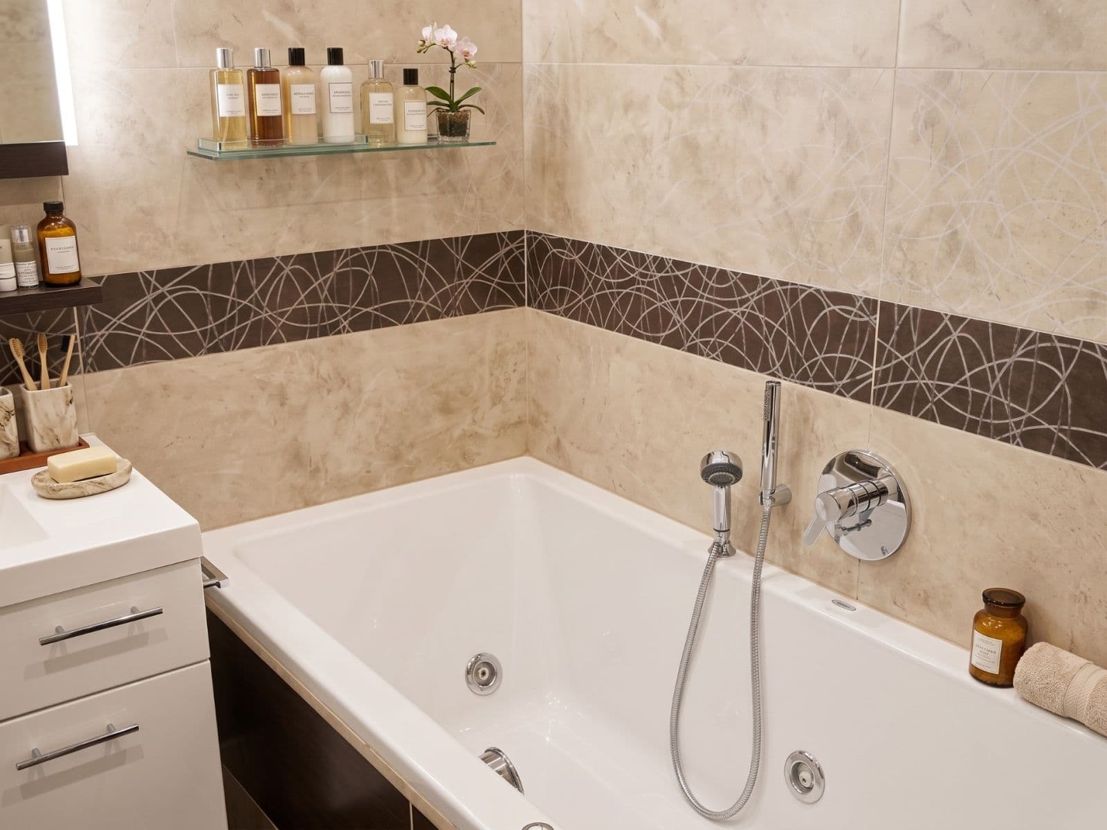 Predaj bytu 3-izbový 80 m², Slovenského národního povstání, Louny, Ústecký kraj Predaj bytu 3-izbový 80 m², Slovenského národního povstání, Louny, Ústecký kraj