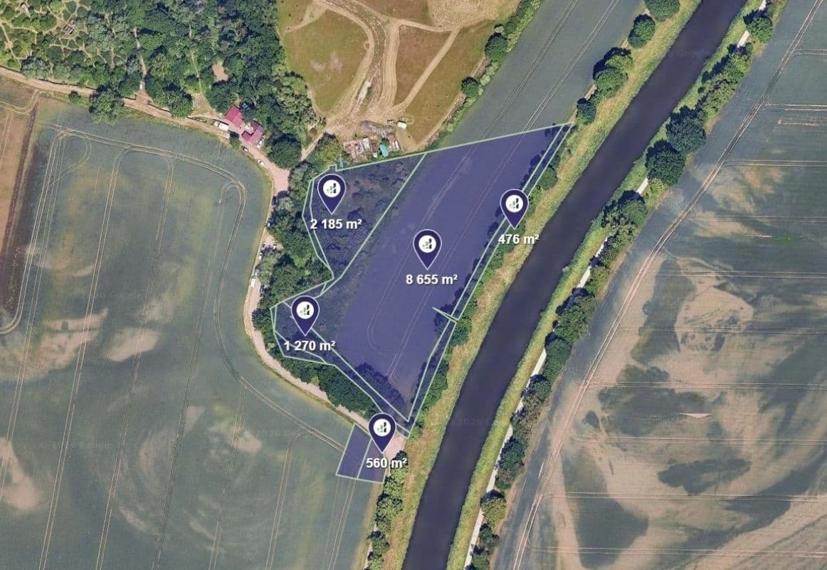 Predaj pozemku 3.359 m², Hradec Králové, Královéhradecký kraj Predaj pozemku 3.359 m², Hradec Králové, Královéhradecký kraj