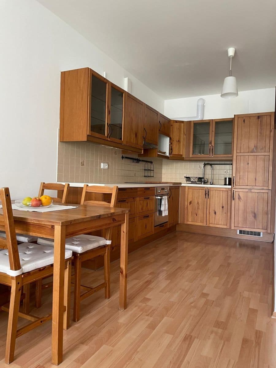 Prenájom bytu 2-izbový 52 m², Dělená, Praha, Praha Prenájom bytu 2-izbový 52 m², Dělená, Praha, Praha