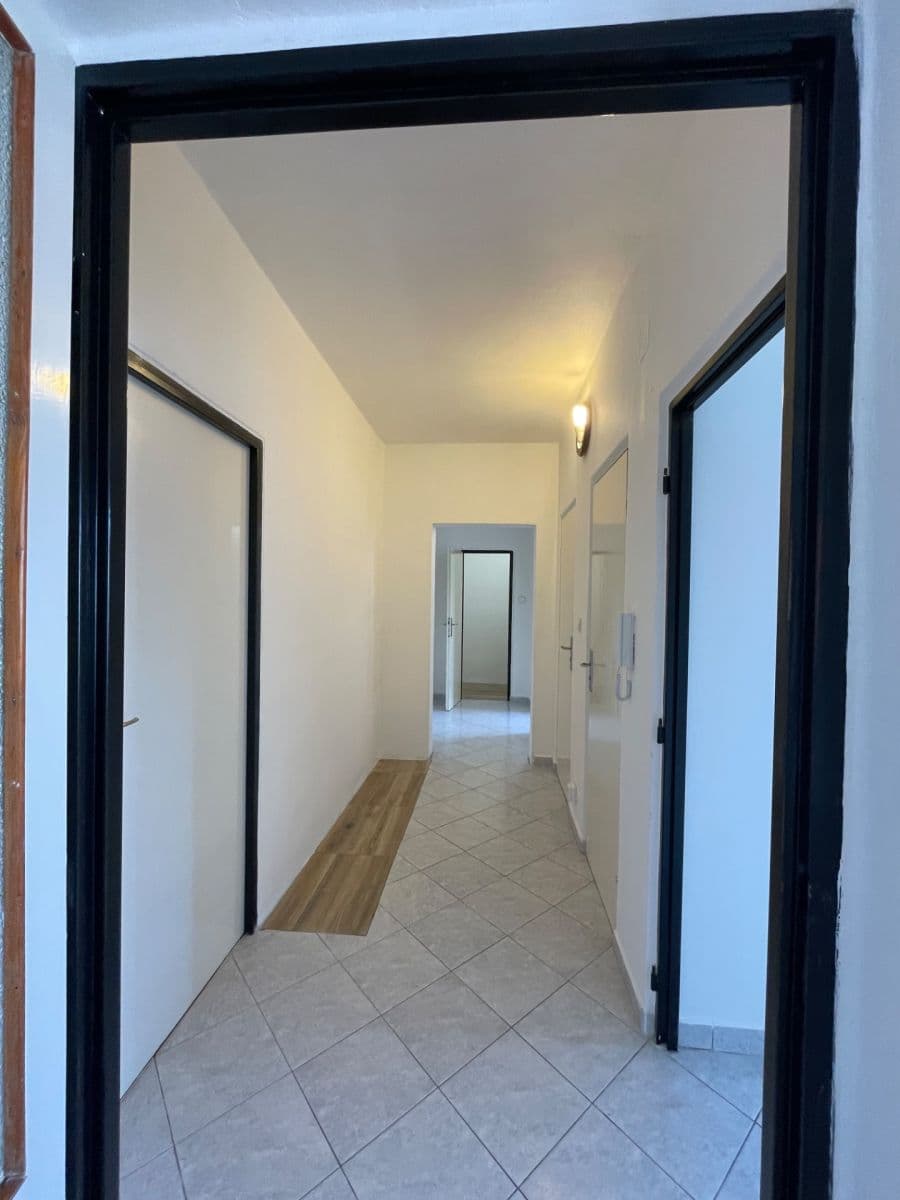 Predaj bytu 3-izbový 70 m², Vrchlického, Kladno, Středočeský kraj Predaj bytu 3-izbový 70 m², Vrchlického, Kladno, Středočeský kraj