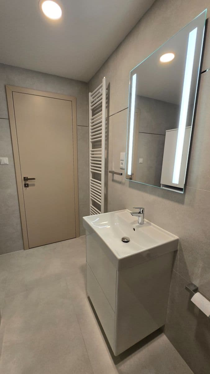 Prenájom bytu 1-izbový 32 m², Klapálkova, Praha, Praha Prenájom bytu 1-izbový 32 m², Klapálkova, Praha, Praha