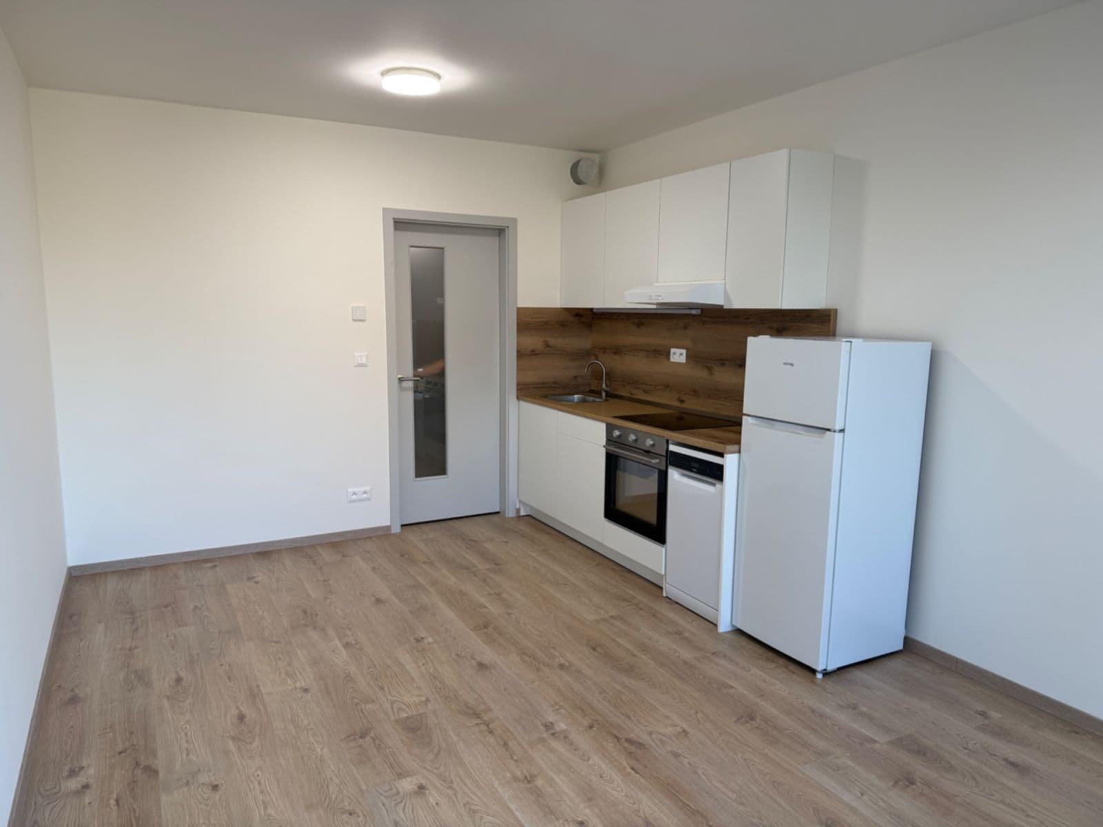 Prenájom bytu 1-izbový 33 m², Jáchymovská, Praha, Praha Prenájom bytu 1-izbový 33 m², Jáchymovská, Praha, Praha