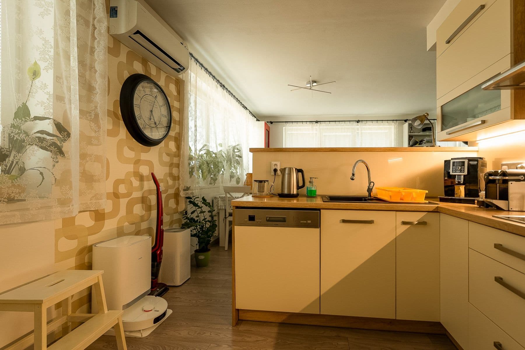 Predaj bytu 3-izbový 97 m², Mikuláše z Husi, České Budějovice, Jihočeský kraj Predaj bytu 3-izbový 97 m², Mikuláše z Husi, České Budějovice, Jihočeský kraj