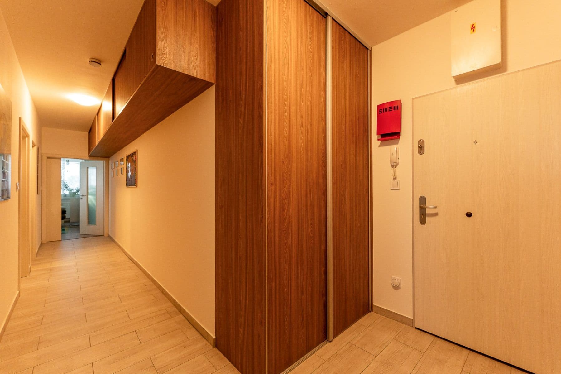 Predaj bytu 3-izbový 97 m², Mikuláše z Husi, České Budějovice, Jihočeský kraj Predaj bytu 3-izbový 97 m², Mikuláše z Husi, České Budějovice, Jihočeský kraj