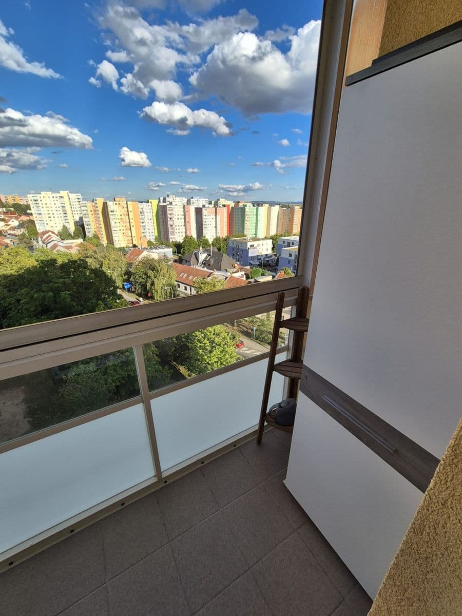 Prenájom bytu 1-izbový 33 m², Švermova, Brno, Jihomoravský kraj Prenájom bytu 1-izbový 33 m², Švermova, Brno, Jihomoravský kraj