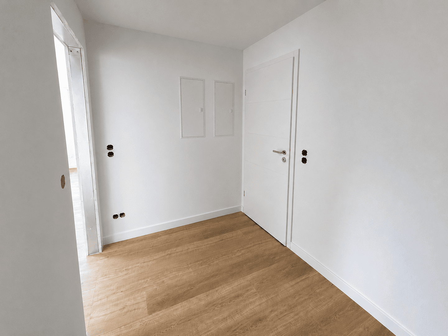 Prenájom bytu 4-izbový 110 m², Glauchau, Sasko Prenájom bytu 4-izbový 110 m², Glauchau, Sasko