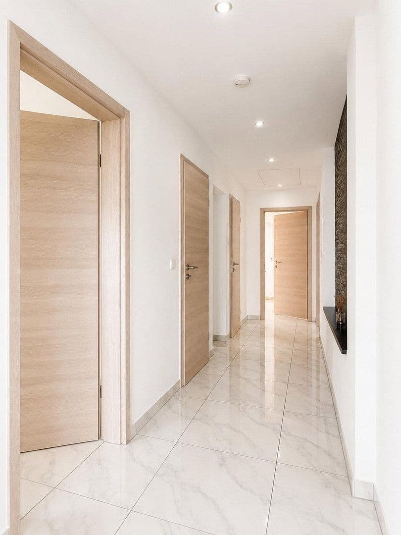 Prenájom domu 174 m², pozemok 927 m², Im Klopseifen, Asbach, Porýnie-Falcko Prenájom domu 174 m², pozemok 927 m², Im Klopseifen, Asbach, Porýnie-Falcko