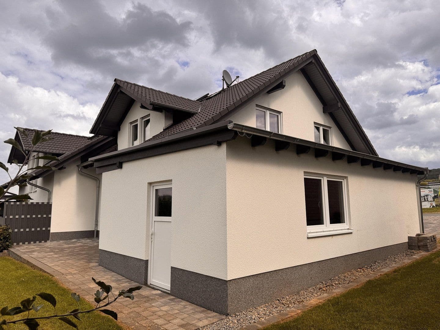 Predaj domu 120 m², pozemok 425 m², Habichtswald, Hesensko Predaj domu 120 m², pozemok 425 m², Habichtswald, Hesensko