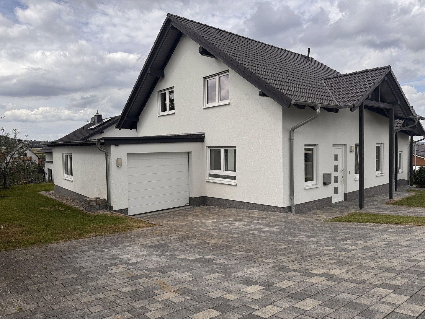 Predaj domu 120 m², pozemok 425 m², Habichtswald, Hesensko Predaj domu 120 m², pozemok 425 m², Habichtswald, Hesensko