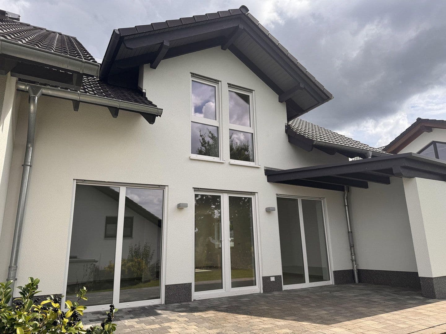 Predaj domu 120 m², pozemok 425 m², Habichtswald, Hesensko Predaj domu 120 m², pozemok 425 m², Habichtswald, Hesensko