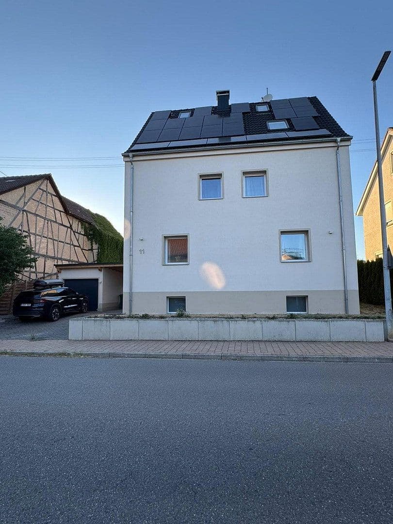 Predaj domu 205 m², pozemok 523 m², Tuningen, Bádensko-Wurttembersko Predaj domu 205 m², pozemok 523 m², Tuningen, Bádensko-Wurttembersko