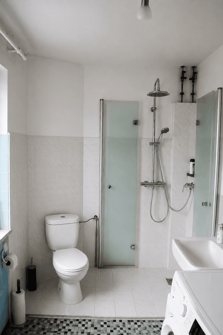 Predaj domu 147 m², pozemok 13.000 m², Egglham, Bavorsko Predaj domu 147 m², pozemok 13.000 m², Egglham, Bavorsko