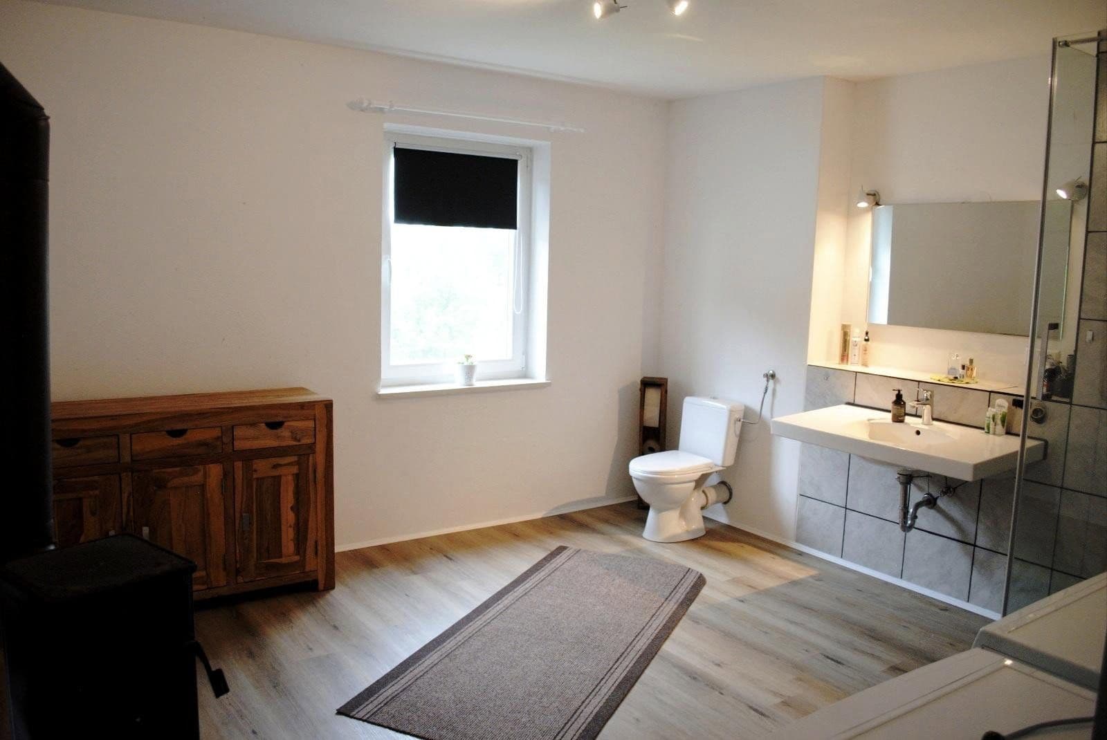 Predaj domu 147 m², pozemok 13.000 m², Egglham, Bavorsko Predaj domu 147 m², pozemok 13.000 m², Egglham, Bavorsko