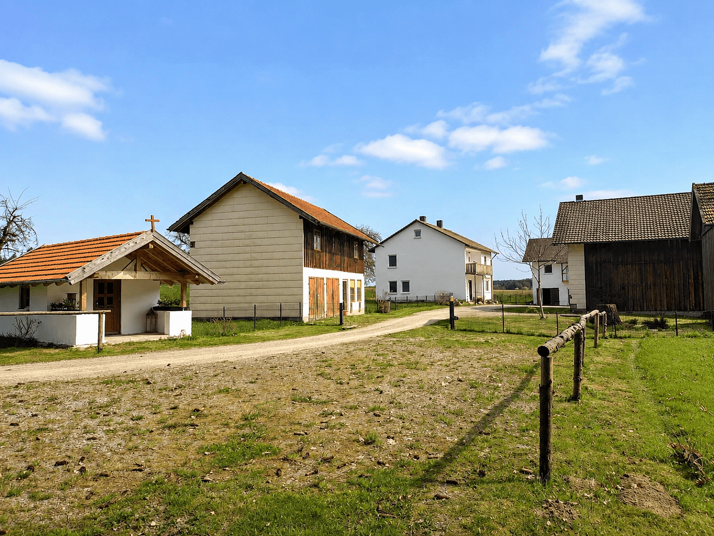 Predaj domu 147 m², pozemok 13.000 m², Egglham, Bavorsko Predaj domu 147 m², pozemok 13.000 m², Egglham, Bavorsko