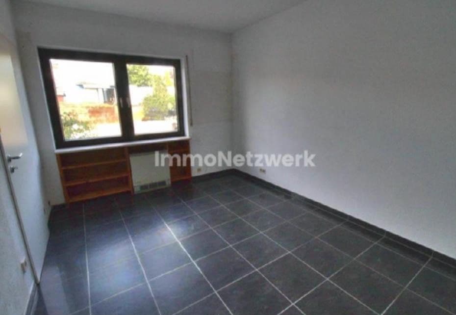 Predaj domu 90 m², pozemok 206 m², Kenn, Porýnie-Falcko Predaj domu 90 m², pozemok 206 m², Kenn, Porýnie-Falcko