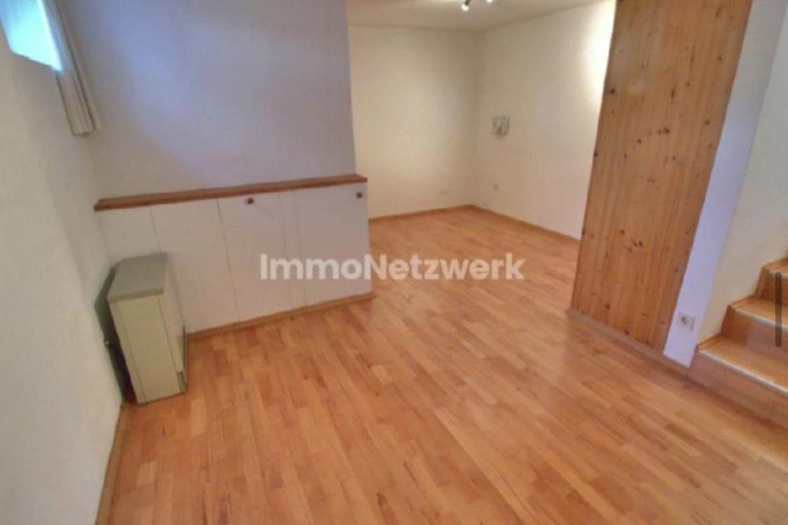 Predaj domu 90 m², pozemok 206 m², Kenn, Porýnie-Falcko Predaj domu 90 m², pozemok 206 m², Kenn, Porýnie-Falcko