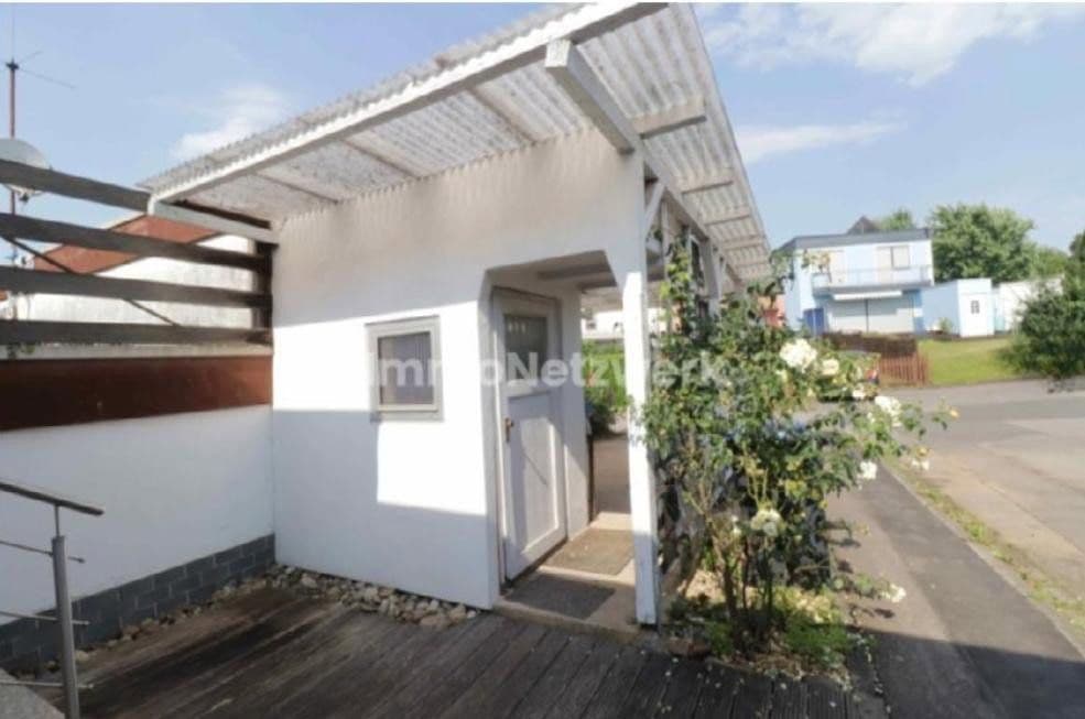 Predaj domu 90 m², pozemok 206 m², Kenn, Porýnie-Falcko Predaj domu 90 m², pozemok 206 m², Kenn, Porýnie-Falcko