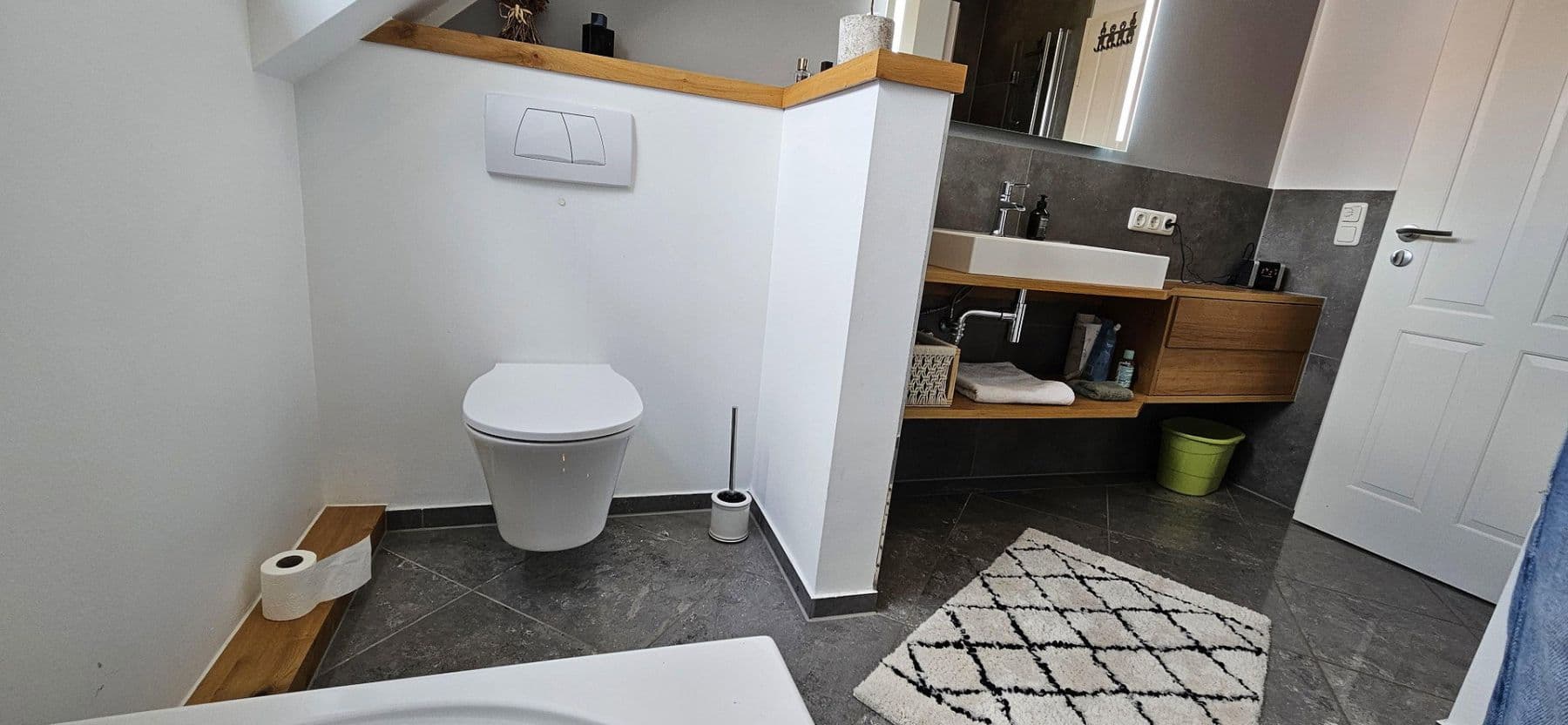 Predaj domu 133 m², pozemok 320 m², Nidderau, Hesensko Predaj domu 133 m², pozemok 320 m², Nidderau, Hesensko