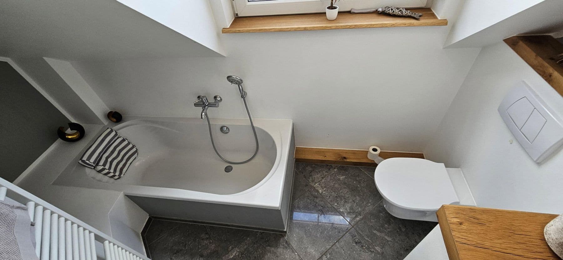 Predaj domu 133 m², pozemok 320 m², Nidderau, Hesensko Predaj domu 133 m², pozemok 320 m², Nidderau, Hesensko
