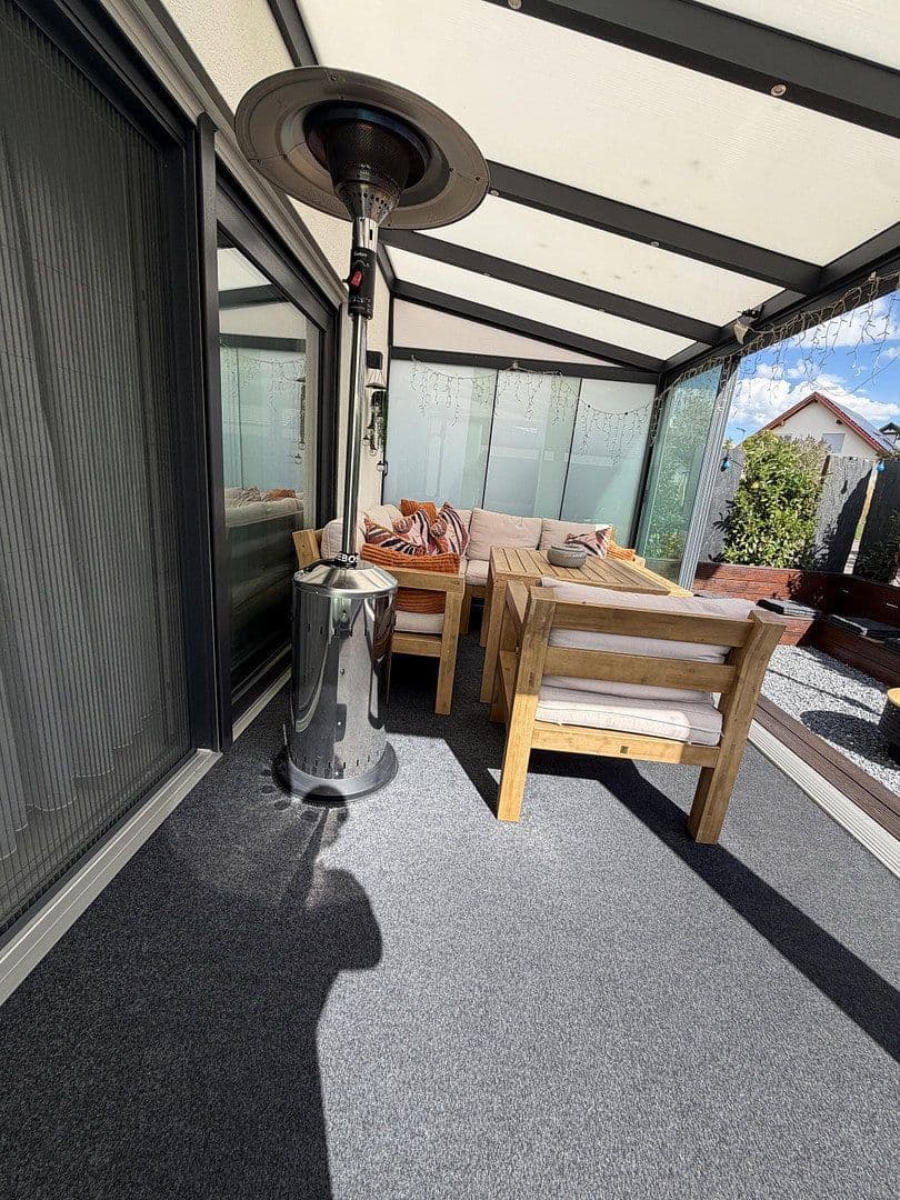 Predaj domu 156 m², pozemok 203 m², Ebersbach an der Fils, Bádensko-Wurttembersko Predaj domu 156 m², pozemok 203 m², Ebersbach an der Fils, Bádensko-Wurttembersko