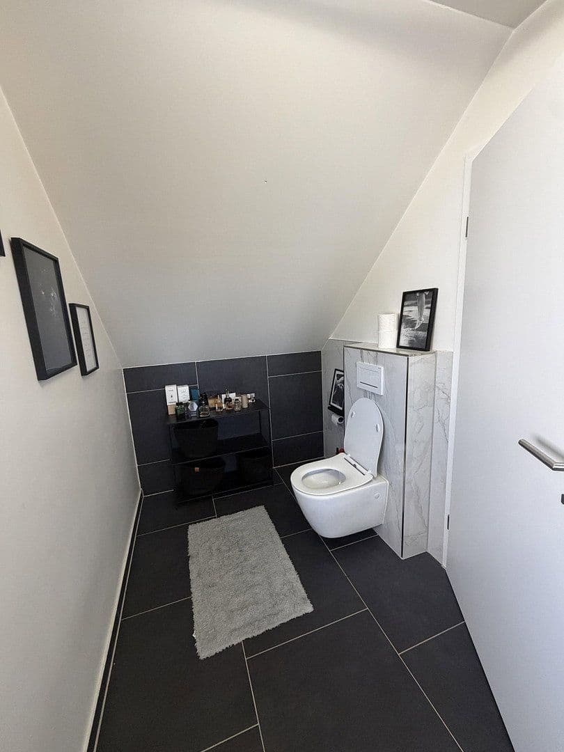 Predaj domu 156 m², pozemok 203 m², Ebersbach an der Fils, Bádensko-Wurttembersko Predaj domu 156 m², pozemok 203 m², Ebersbach an der Fils, Bádensko-Wurttembersko