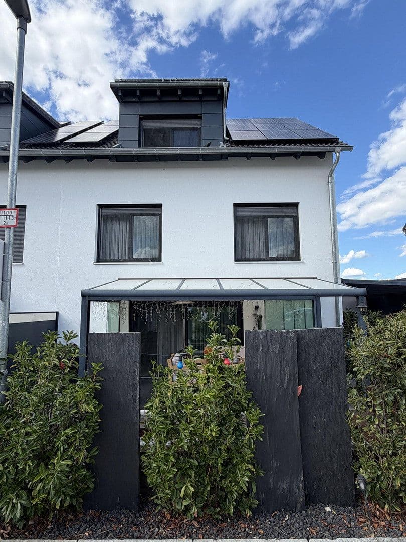 Predaj domu 156 m², pozemok 203 m², Ebersbach an der Fils, Bádensko-Wurttembersko Predaj domu 156 m², pozemok 203 m², Ebersbach an der Fils, Bádensko-Wurttembersko