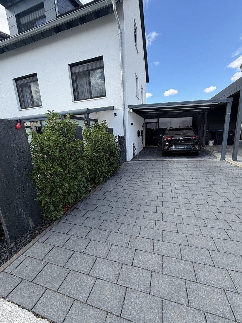 Predaj domu 156 m², pozemok 203 m², Ebersbach an der Fils, Bádensko-Wurttembersko Predaj domu 156 m², pozemok 203 m², Ebersbach an der Fils, Bádensko-Wurttembersko
