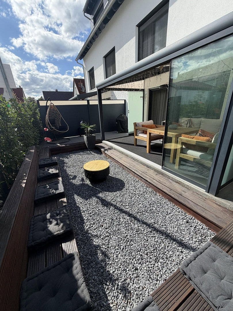 Predaj domu 156 m², pozemok 203 m², Ebersbach an der Fils, Bádensko-Wurttembersko Predaj domu 156 m², pozemok 203 m², Ebersbach an der Fils, Bádensko-Wurttembersko