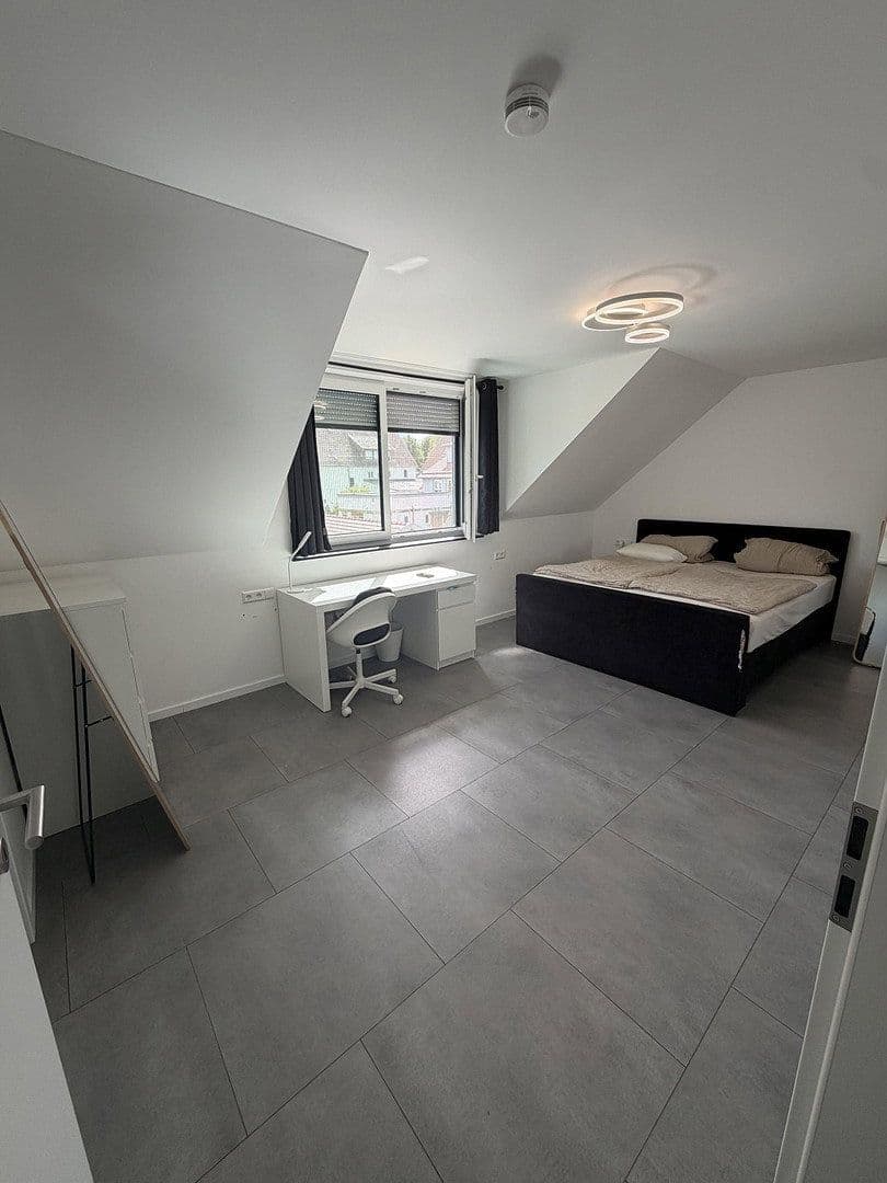 Predaj domu 156 m², pozemok 203 m², Ebersbach an der Fils, Bádensko-Wurttembersko Predaj domu 156 m², pozemok 203 m², Ebersbach an der Fils, Bádensko-Wurttembersko