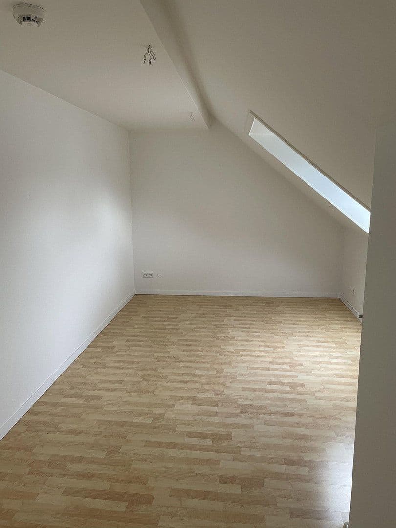 Prenájom bytu 3-izbový 98 m², Obergasse 7, Mainhausen, Hesensko Prenájom bytu 3-izbový 98 m², Obergasse 7, Mainhausen, Hesensko