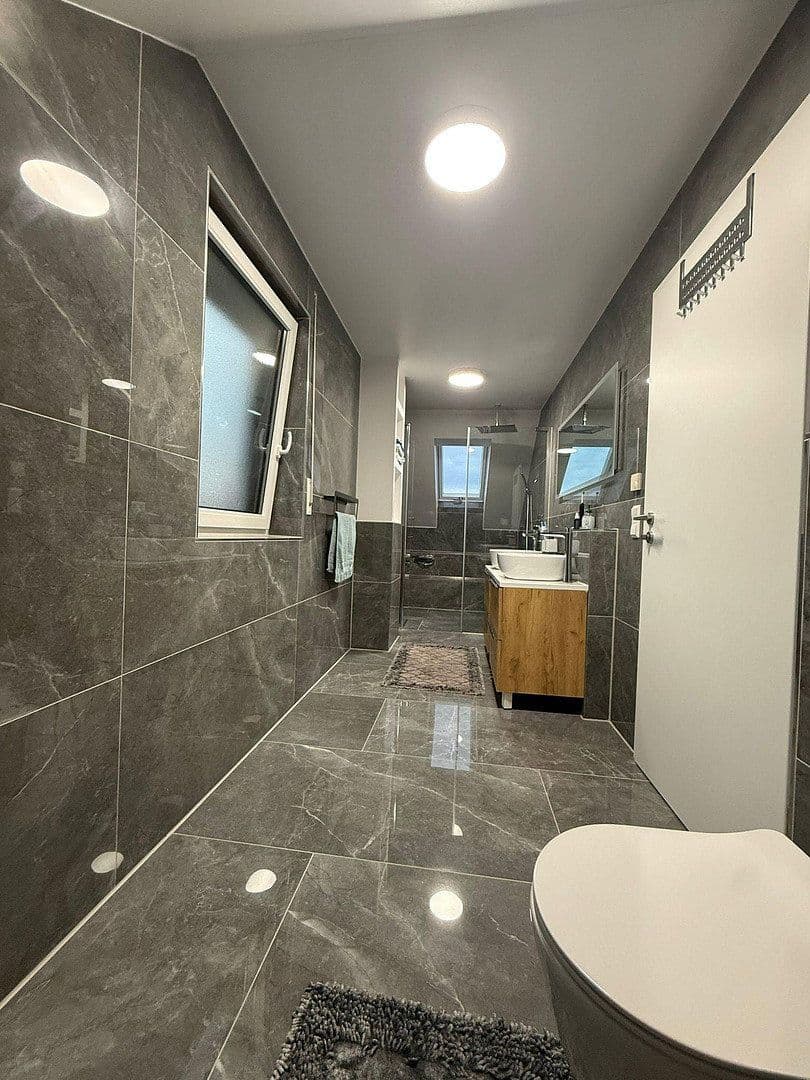 Predaj domu 158 m², pozemok 172 m², Ebersbach an der Fils, Bádensko-Wurttembersko Predaj domu 158 m², pozemok 172 m², Ebersbach an der Fils, Bádensko-Wurttembersko