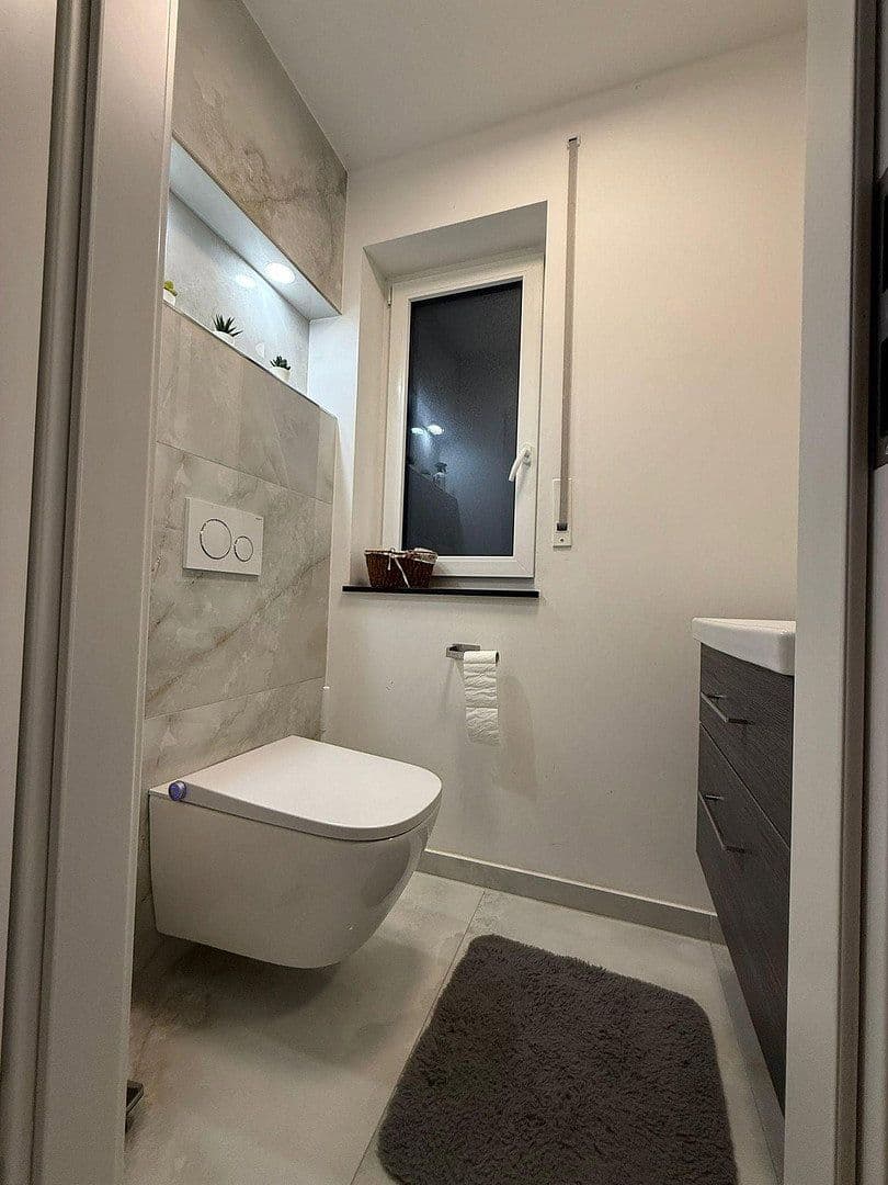Predaj domu 158 m², pozemok 172 m², Ebersbach an der Fils, Bádensko-Wurttembersko Predaj domu 158 m², pozemok 172 m², Ebersbach an der Fils, Bádensko-Wurttembersko