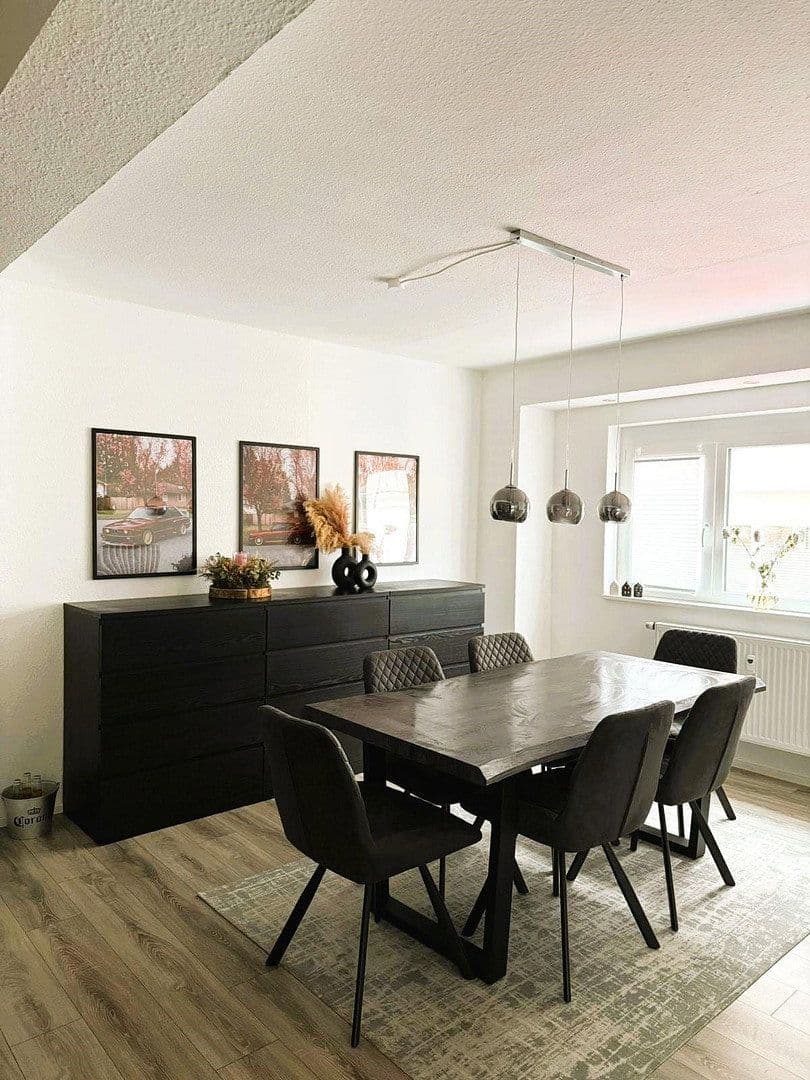 Prenájom bytu 4-izbový 105 m², Karlstr. 10, Alpirsbach, Bádensko-Wurttembersko Prenájom bytu 4-izbový 105 m², Karlstr. 10, Alpirsbach, Bádensko-Wurttembersko