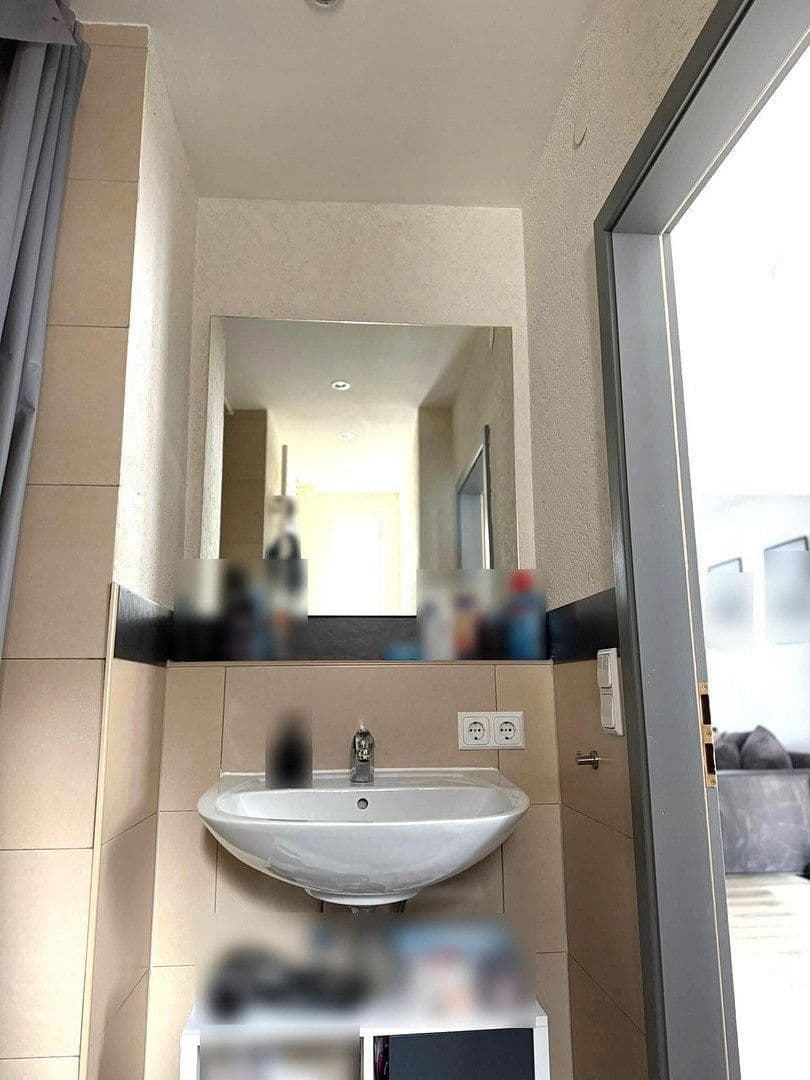 Prenájom bytu 4-izbový 105 m², Karlstr. 10, Alpirsbach, Bádensko-Wurttembersko Prenájom bytu 4-izbový 105 m², Karlstr. 10, Alpirsbach, Bádensko-Wurttembersko