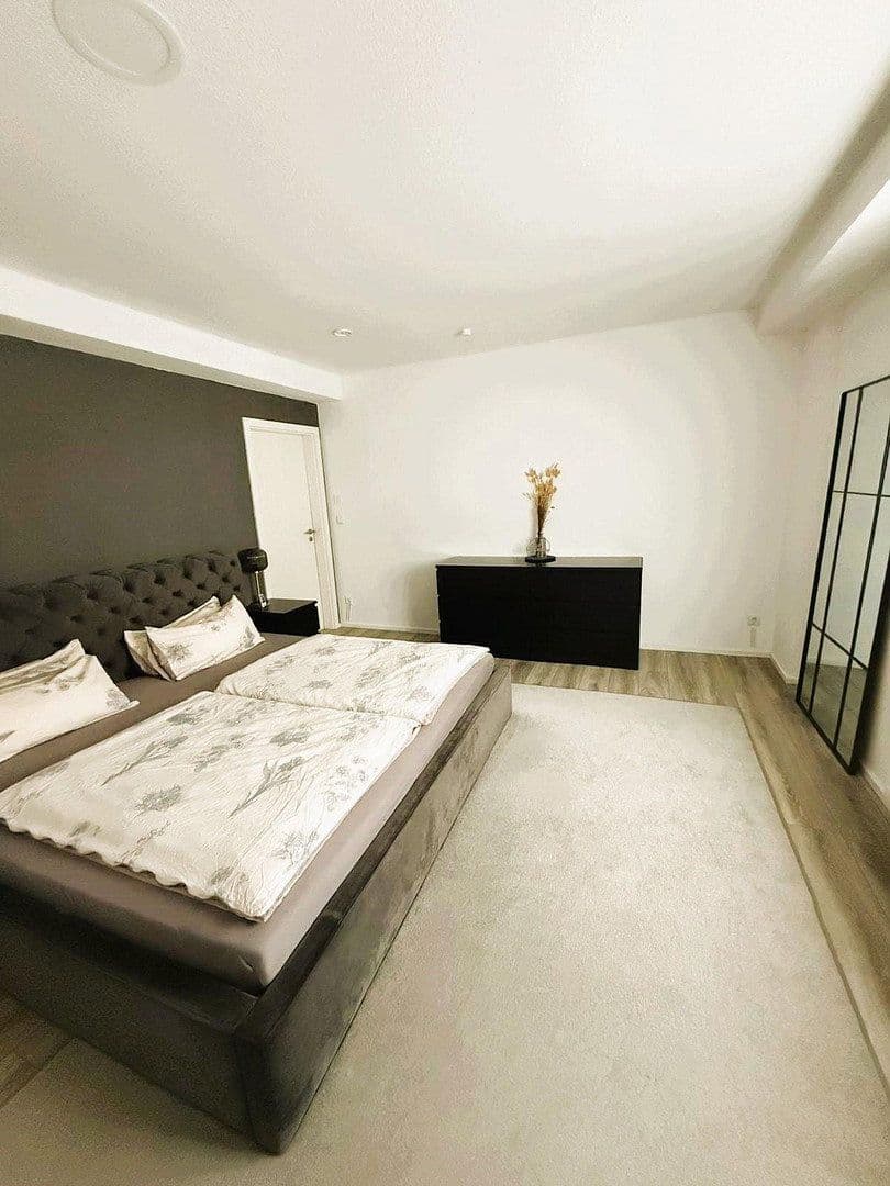 Prenájom bytu 4-izbový 105 m², Karlstr. 10, Alpirsbach, Bádensko-Wurttembersko Prenájom bytu 4-izbový 105 m², Karlstr. 10, Alpirsbach, Bádensko-Wurttembersko