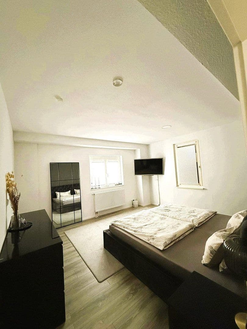 Prenájom bytu 4-izbový 105 m², Karlstr. 10, Alpirsbach, Bádensko-Wurttembersko Prenájom bytu 4-izbový 105 m², Karlstr. 10, Alpirsbach, Bádensko-Wurttembersko