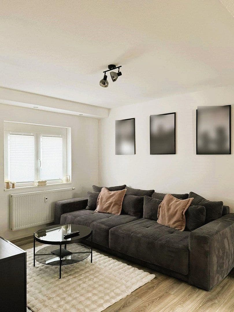 Prenájom bytu 4-izbový 105 m², Karlstr. 10, Alpirsbach, Bádensko-Wurttembersko Prenájom bytu 4-izbový 105 m², Karlstr. 10, Alpirsbach, Bádensko-Wurttembersko
