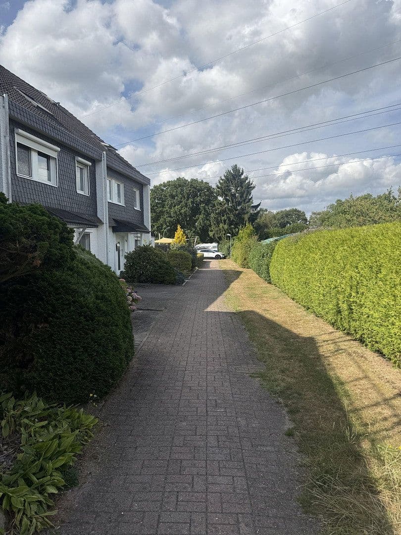 Prenájom domu 145 m², pozemok 150 m², Wiesengrund 50, Kummerfeld, Šlezvicko-Holštajnsko Prenájom domu 145 m², pozemok 150 m², Wiesengrund 50, Kummerfeld, Šlezvicko-Holštajnsko