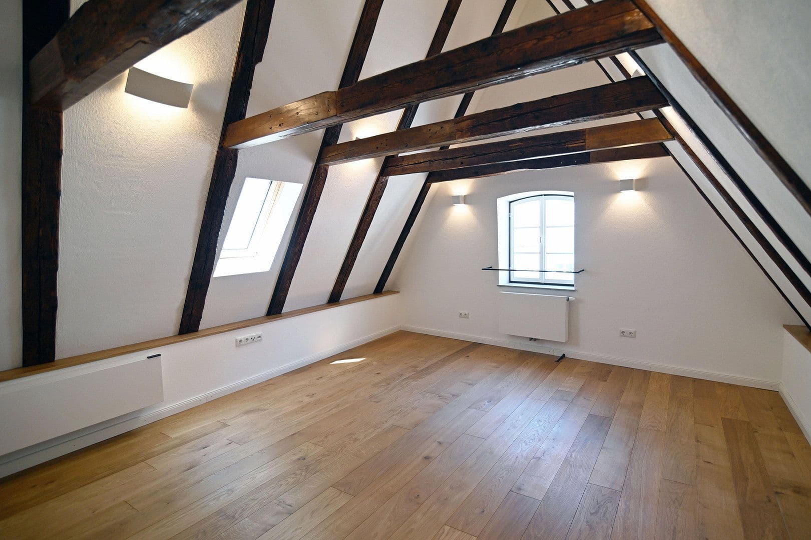 Prenájom bytu 4-izbový 152 m², Untere-Hauptstraße 26-28, Freising, Bavorsko Prenájom bytu 4-izbový 152 m², Untere-Hauptstraße 26-28, Freising, Bavorsko