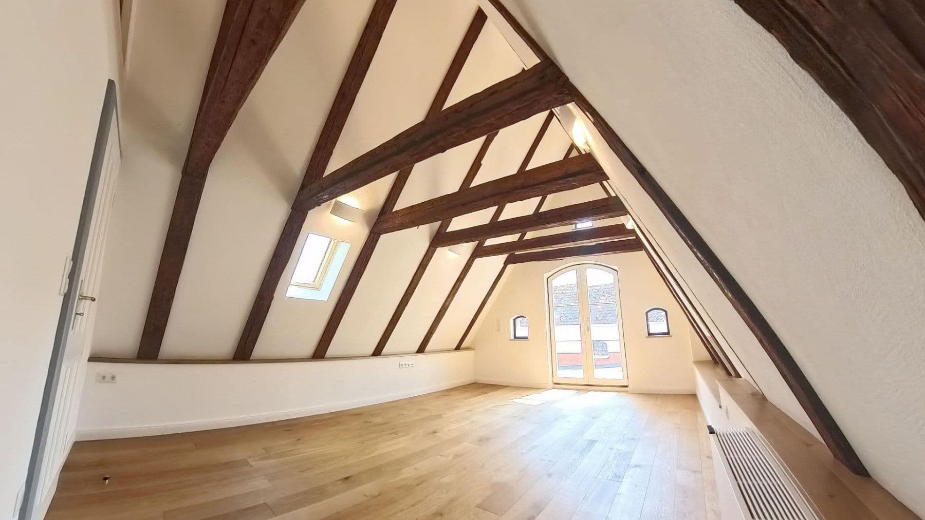 Prenájom bytu 4-izbový 152 m², Untere-Hauptstraße 26-28, Freising, Bavorsko Prenájom bytu 4-izbový 152 m², Untere-Hauptstraße 26-28, Freising, Bavorsko