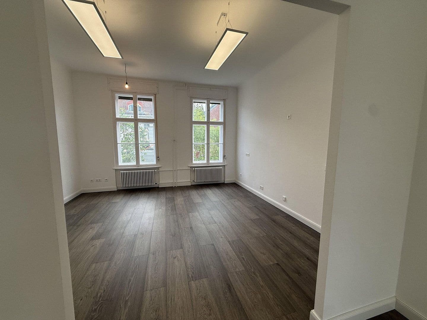 Prenájom kancelárie 160 m², Alt-Rudow 42-44, Berlin, Berlín Prenájom kancelárie 160 m², Alt-Rudow 42-44, Berlin, Berlín