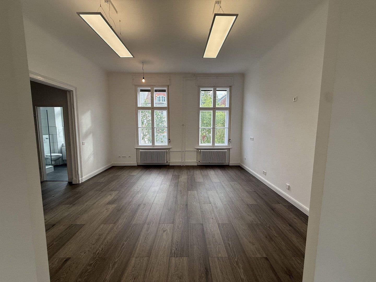 Prenájom kancelárie 160 m², Alt-Rudow 42-44, Berlin, Berlín Prenájom kancelárie 160 m², Alt-Rudow 42-44, Berlin, Berlín