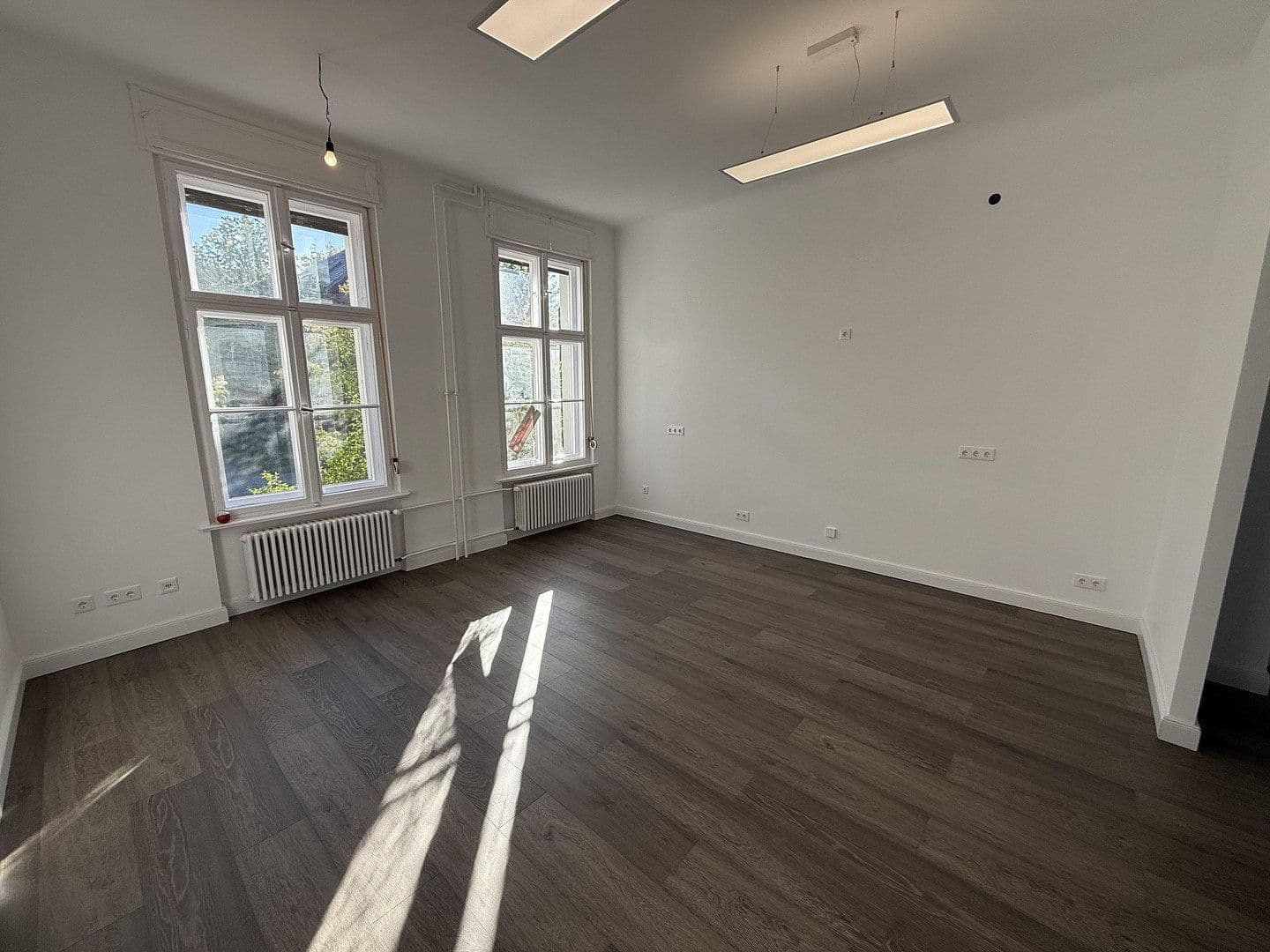 Prenájom kancelárie 160 m², Alt-Rudow 42-44, Berlin, Berlín Prenájom kancelárie 160 m², Alt-Rudow 42-44, Berlin, Berlín