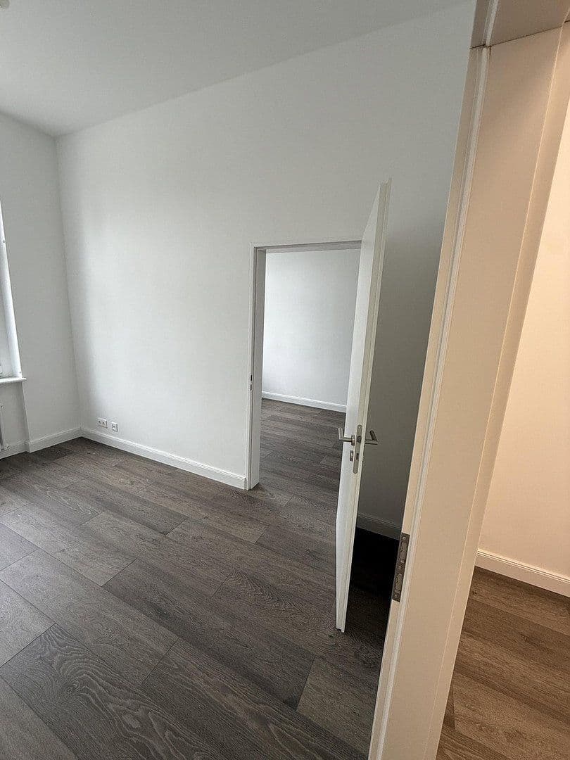 Prenájom kancelárie 160 m², Alt-Rudow 42-44, Berlin, Berlín Prenájom kancelárie 160 m², Alt-Rudow 42-44, Berlin, Berlín