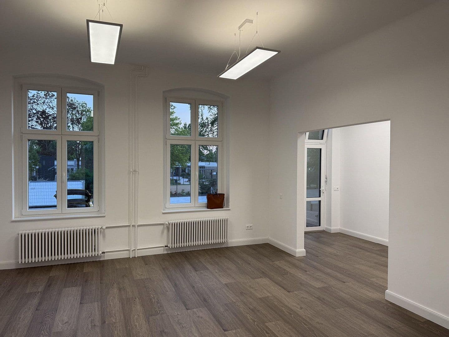 Prenájom kancelárie 160 m², Alt-Rudow 42-44, Berlin, Berlín Prenájom kancelárie 160 m², Alt-Rudow 42-44, Berlin, Berlín