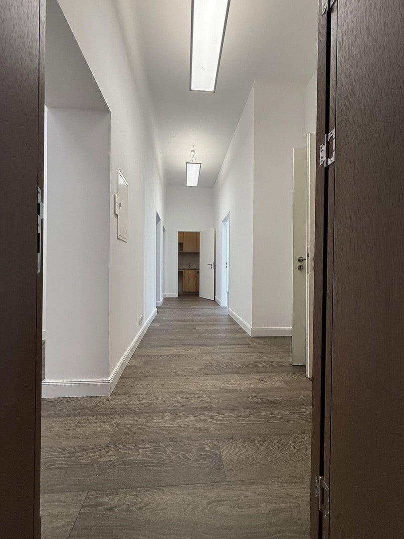 Prenájom kancelárie 160 m², Alt-Rudow 42-44, Berlin, Berlín Prenájom kancelárie 160 m², Alt-Rudow 42-44, Berlin, Berlín