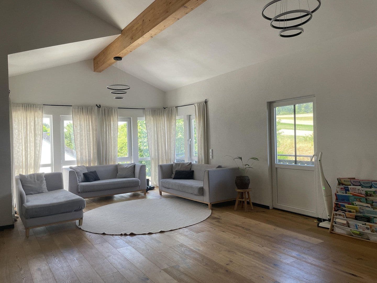 Predaj domu 263 m², pozemok 522 m², Mönsheim, Bádensko-Wurttembersko Predaj domu 263 m², pozemok 522 m², Mönsheim, Bádensko-Wurttembersko