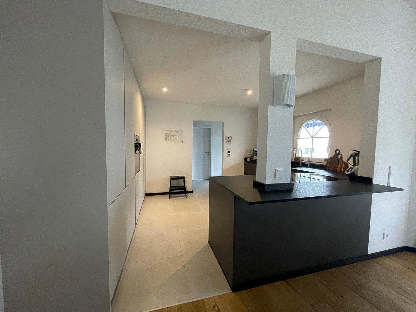 Predaj domu 263 m², pozemok 522 m², Mönsheim, Bádensko-Wurttembersko Predaj domu 263 m², pozemok 522 m², Mönsheim, Bádensko-Wurttembersko