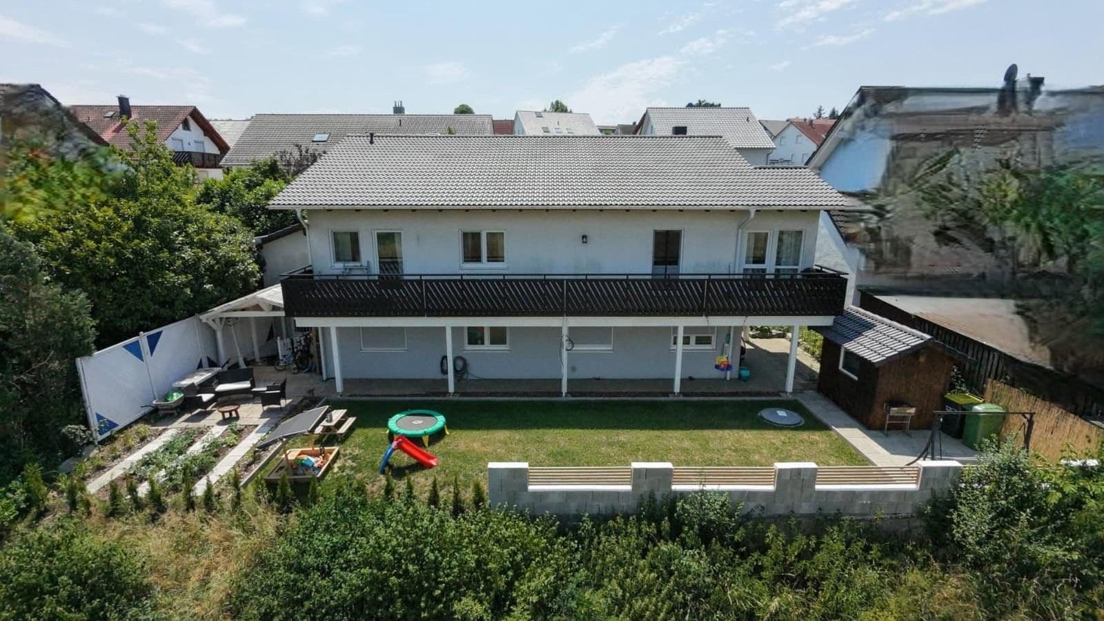 Predaj domu 263 m², pozemok 522 m², Mönsheim, Bádensko-Wurttembersko Predaj domu 263 m², pozemok 522 m², Mönsheim, Bádensko-Wurttembersko